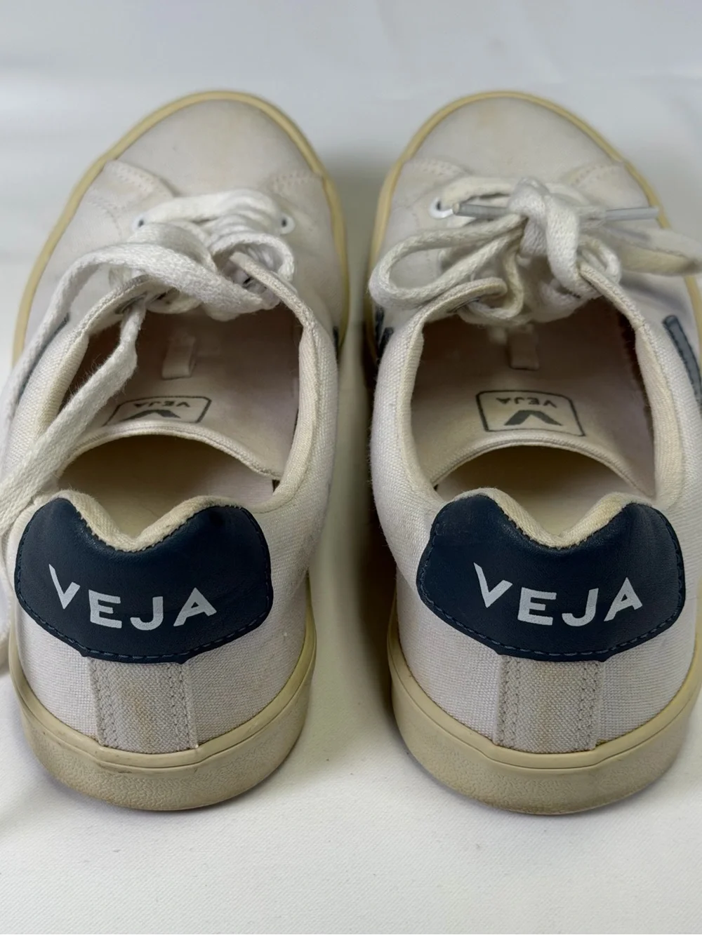 Veja White Canvas Campo Sneakers with Navy Heel Patch and V - size 6